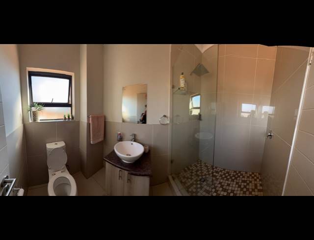 3 BEDROOM DUPLEX RENTED IN JACKAROO PARK